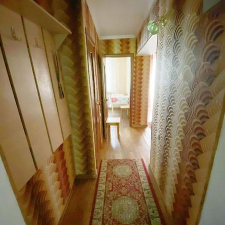 Квартира Напротив Аэропорта Apartment Turksib Bagian luar foto